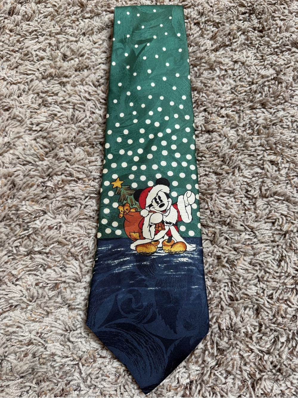 Disney Mickey & Co Vintage Atlas Design 100% Silk Christmas Tie Green & Blue